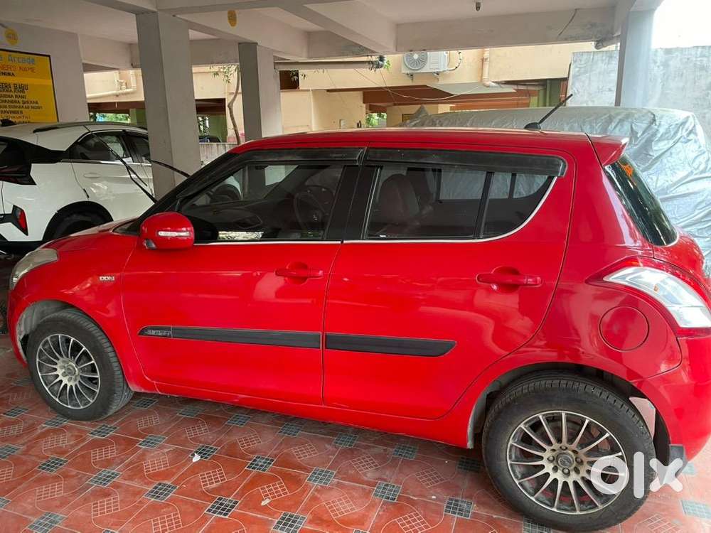 Maruti Suzuki Swift 2017 Diesel 64000 Km Driven