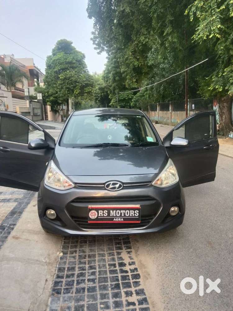 Hyundai Grand I10 Sportz, 2015, Petrol