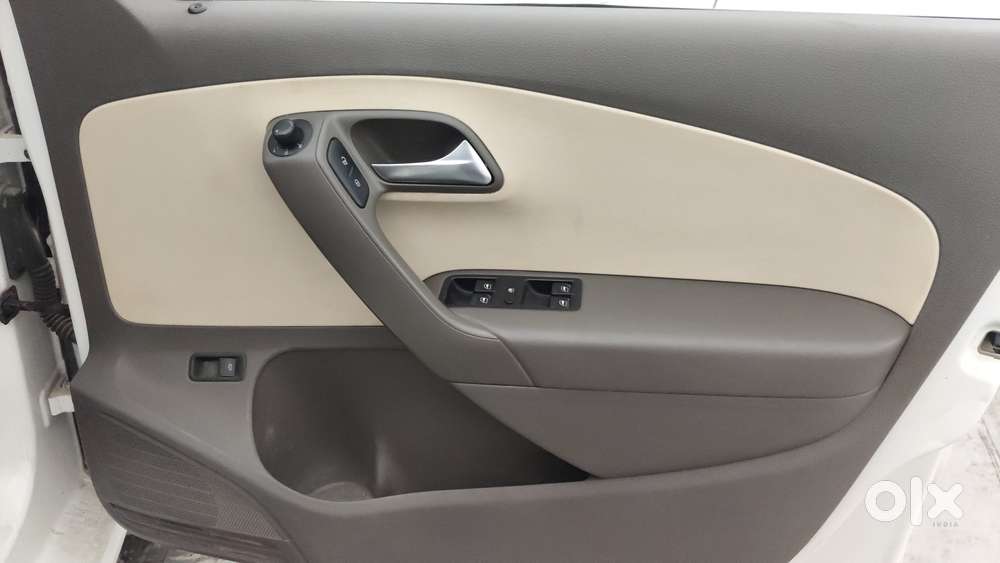 Volkswagen Vento Petrol Highline At, 2017, Petrol