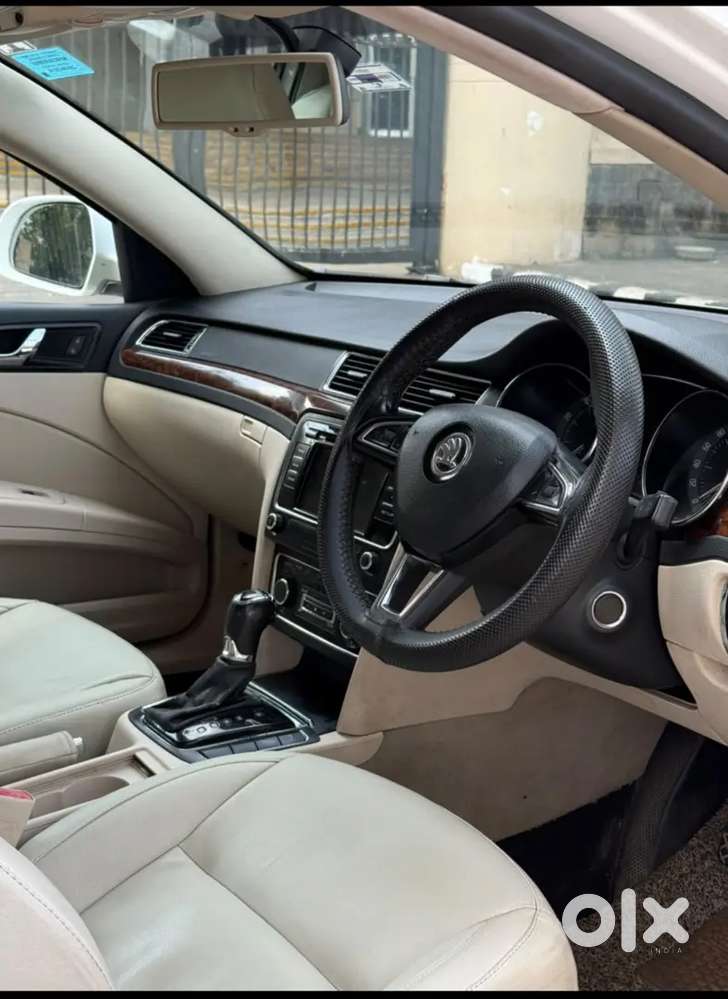 Skoda Superb Elegance 2014 Variant