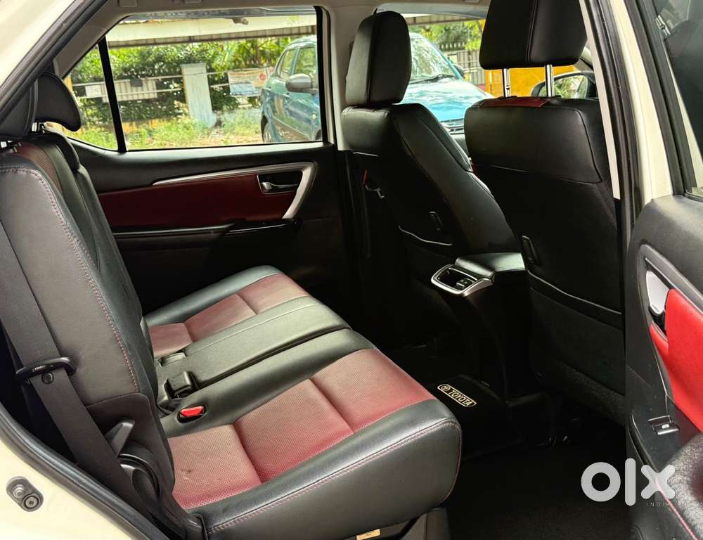 Toyota Fortuner Legender 4x2 At 2.8, 2022, Diesel