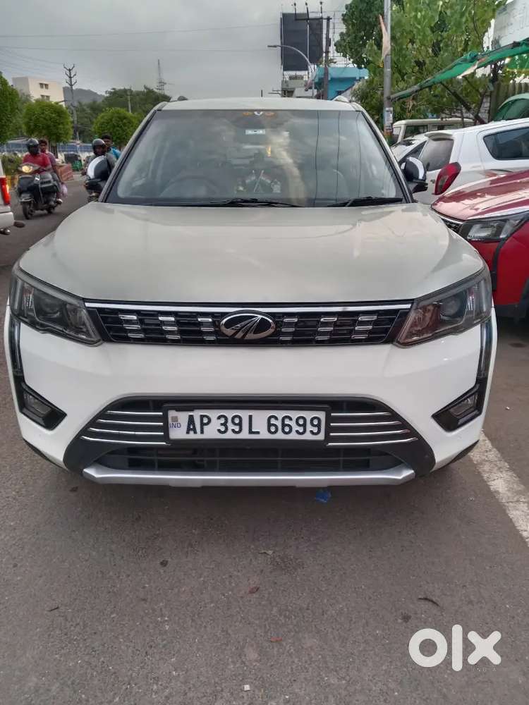 Mahindra Xuv300 2019 Diesel Well Maintained