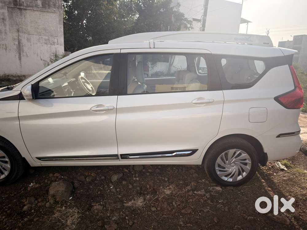 Maruti Ertiga Vxi (o) Cng/petrol 2026