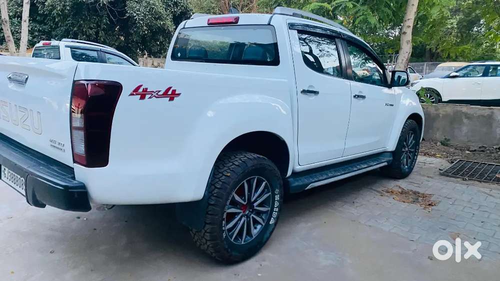 Isuzu V-cross 2020 Camper