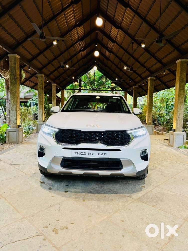 Kia Sonet White Well Maintained Car For Sale – Excellent Condition