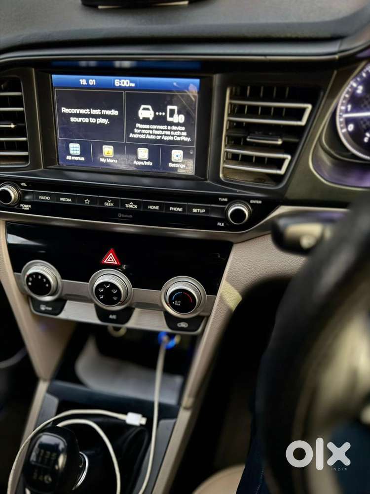 Hyundai Elantra 1.6 S, 2021, Petrol