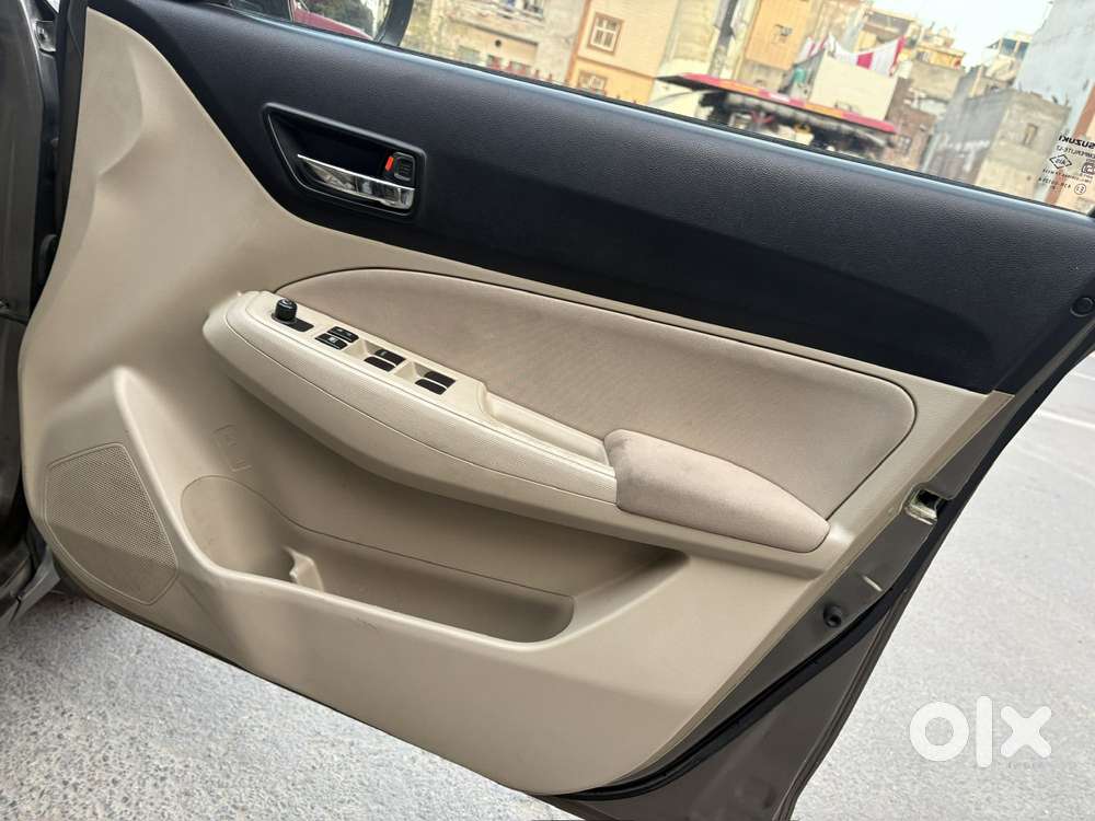 Maruti Suzuki Swift Dzire Vxi(o) Amt, 2018, Petrol