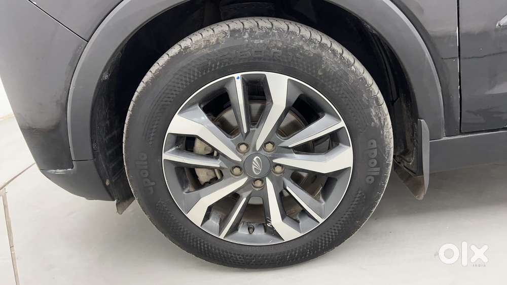 Mahindra Xuv300 W8 Option, 2021, Petrol