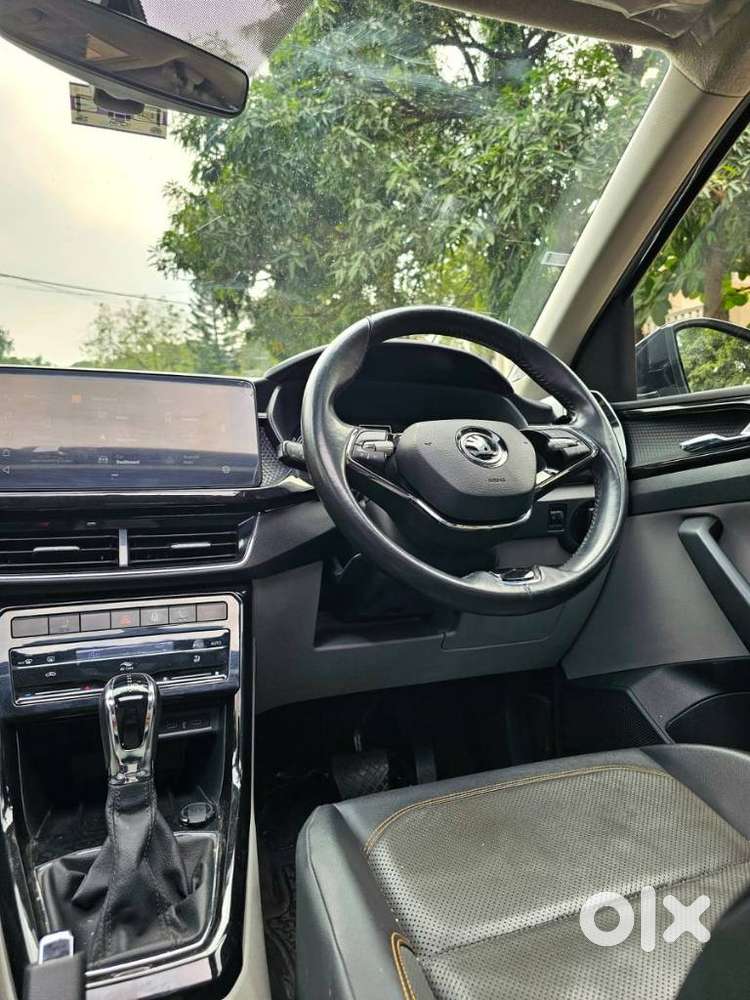 Skoda Kushaq 1.0 Tsi Style At, 2022, Petrol