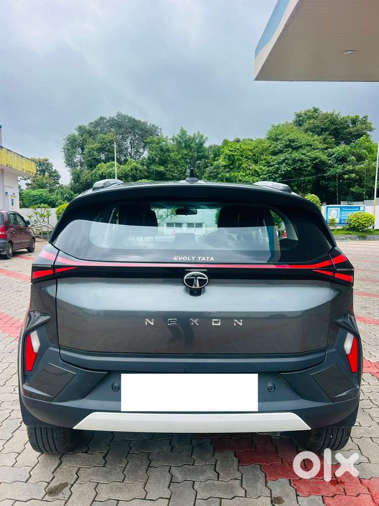 Tata Nexon Creative 1.2 Revotron Petrol 6 Mt, 2024, Petrol