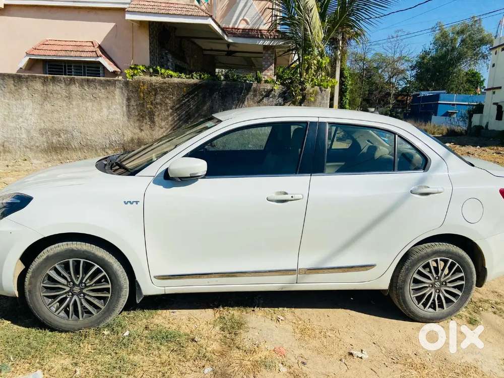 Maruti Suzuki Dzire Zxi Plus 2019 Petrol Well Maintained Sound Smoot