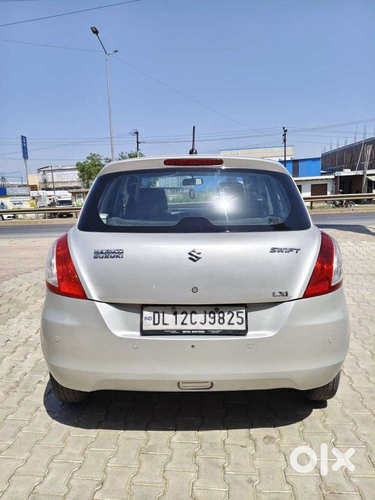 Maruti Suzuki Swift Lxi Optional-o, 2016, Petrol