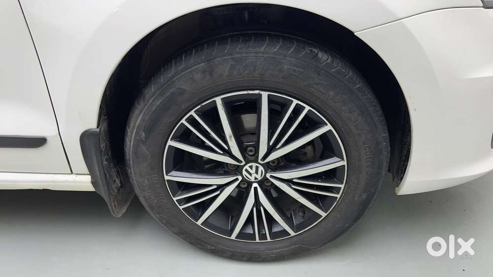 Volkswagen Vento 1.6 Highline, 2017, Petrol