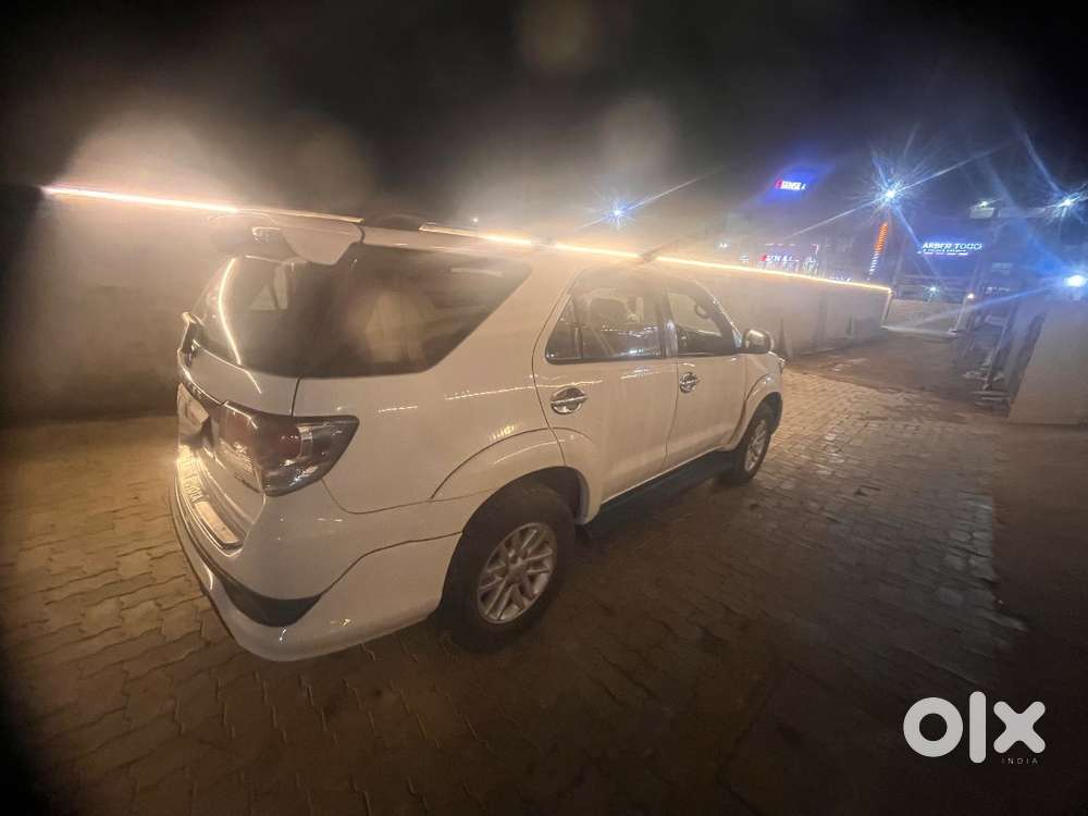 Toyota Fortuner 3.0 Sportivo 4x2 At  1st Owner  Excellent Condition