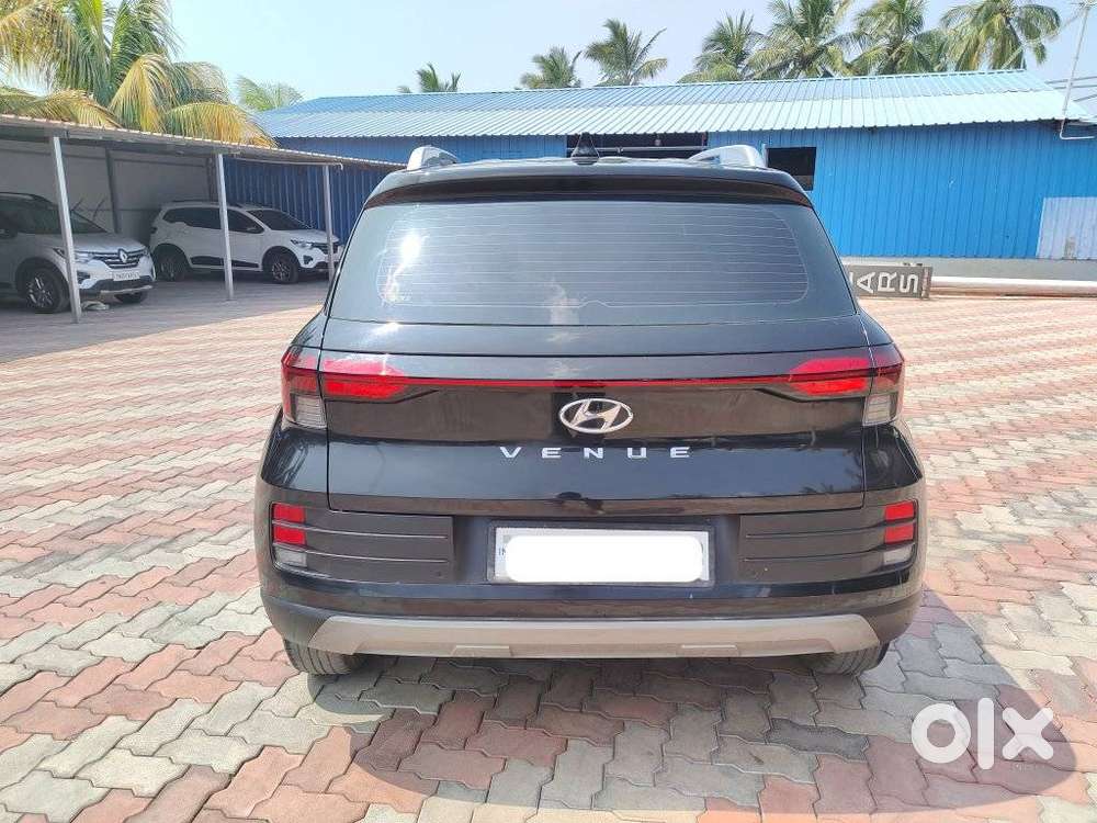 Hyundai Venue, 2023, Petrol
