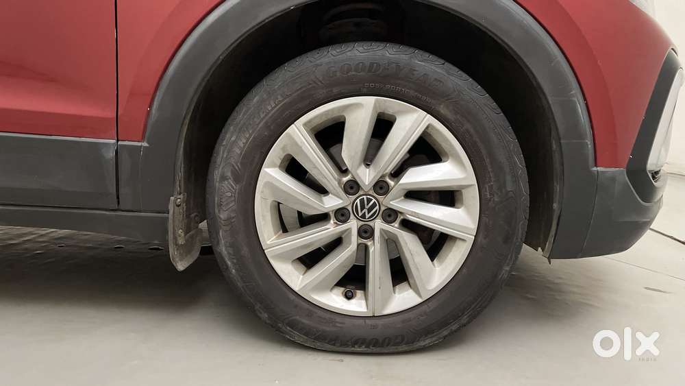 Volkswagen Taigun 1.0 Tsi Highline At, 2022, Petrol