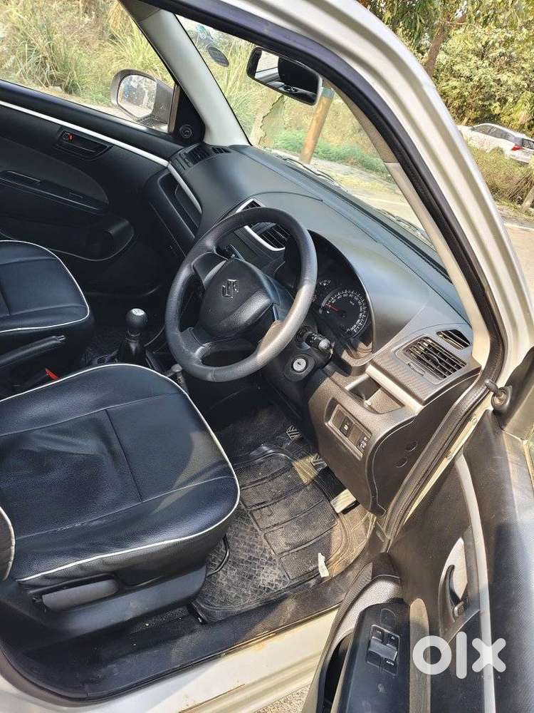 Maruti Suzuki Swift Lxi Optional-o, 2015, Petrol