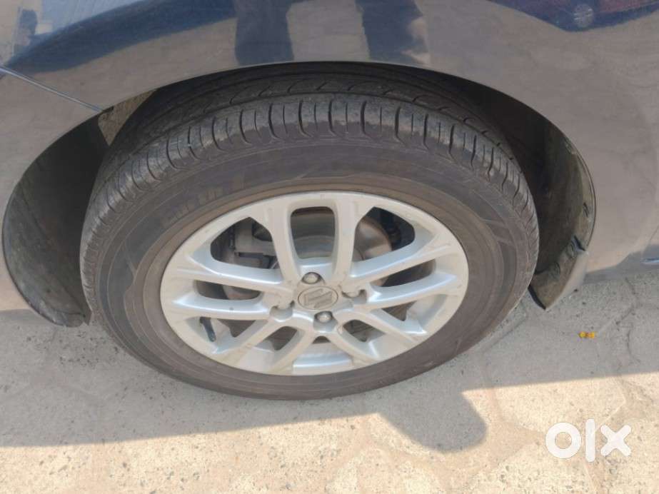 Maruti Suzuki Swift Amt Zxi, 2019, Petrol