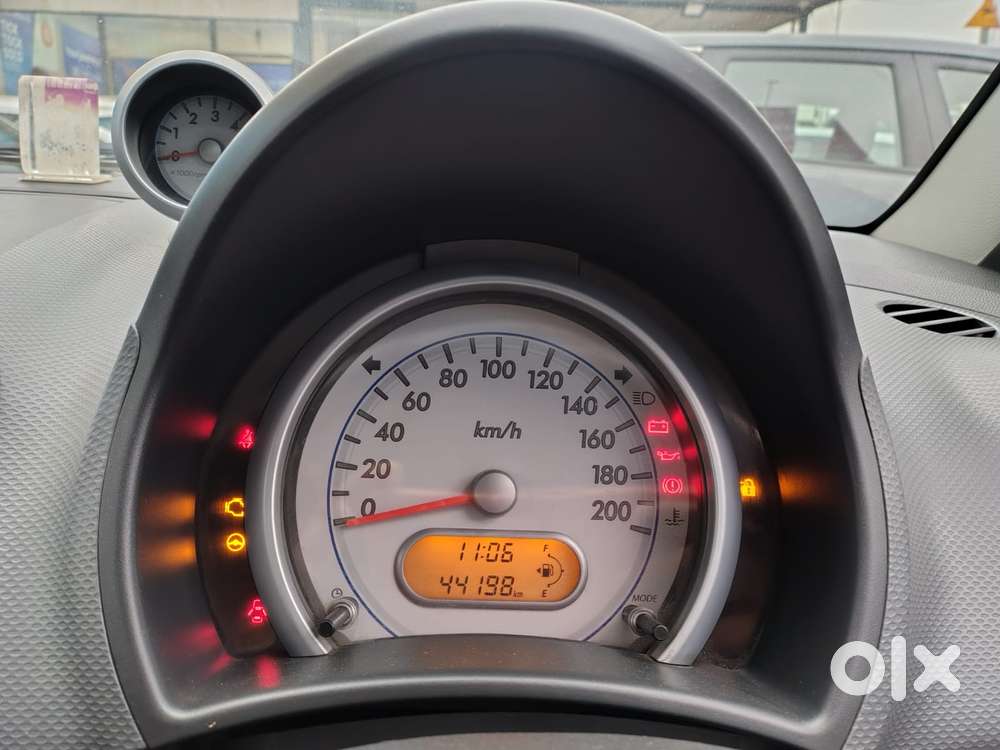 Maruti Suzuki Ritz Vxi, 2015, Petrol