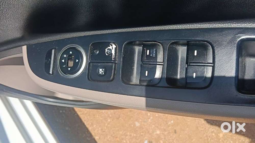 Hyundai Xcent, 2015, Petrol