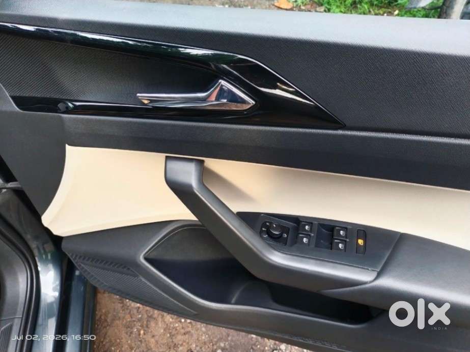 Skoda Slavia 1.5 Tsi Style At, 2022, Petrol