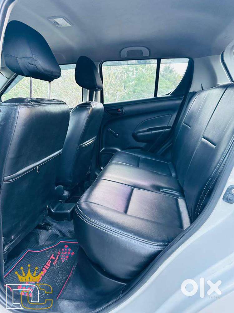 Maruti Suzuki Swift Lxi Bsiv, 2012, Petrol