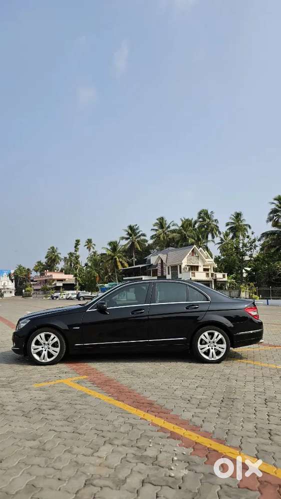 Mercedes-benz C250 (w204)  2011  Excellent Condition