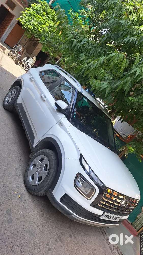 Hyundai Venue 1.2 Petrol 2022 Manual