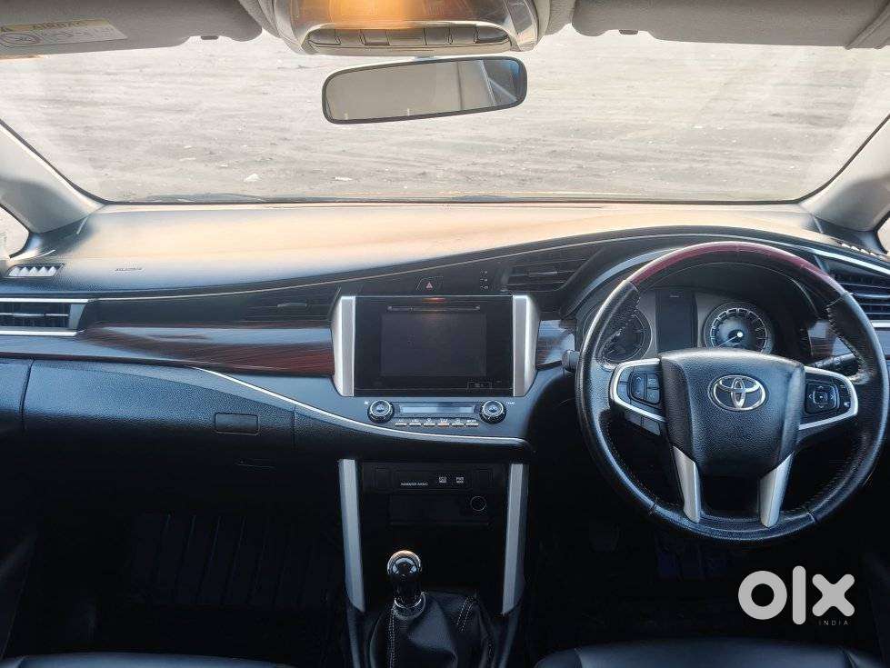 Toyota Innova Crysta 2.7 V, 2017, Diesel