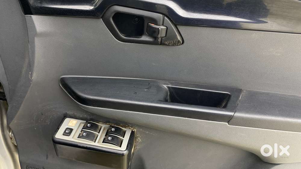 Mahindra Kuv100 Nxt 1.2 K2 Petrol 6 Str, 2017, Petrol