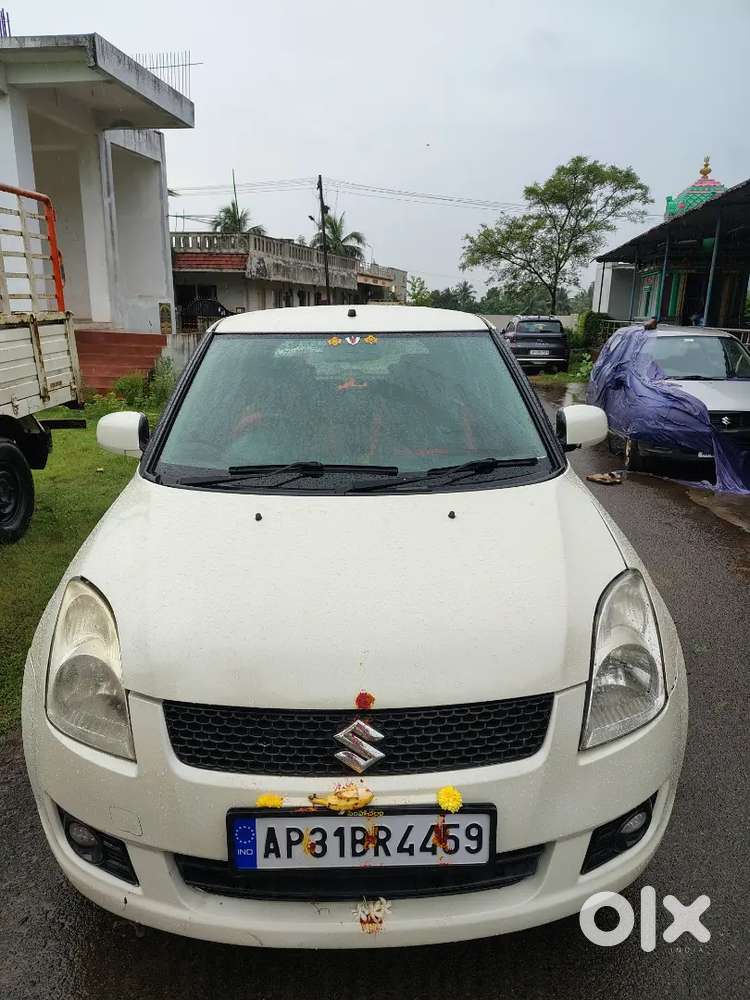 2 Seal Tyres ,new Display With Back Camera, Ac Condition ,milage 25km