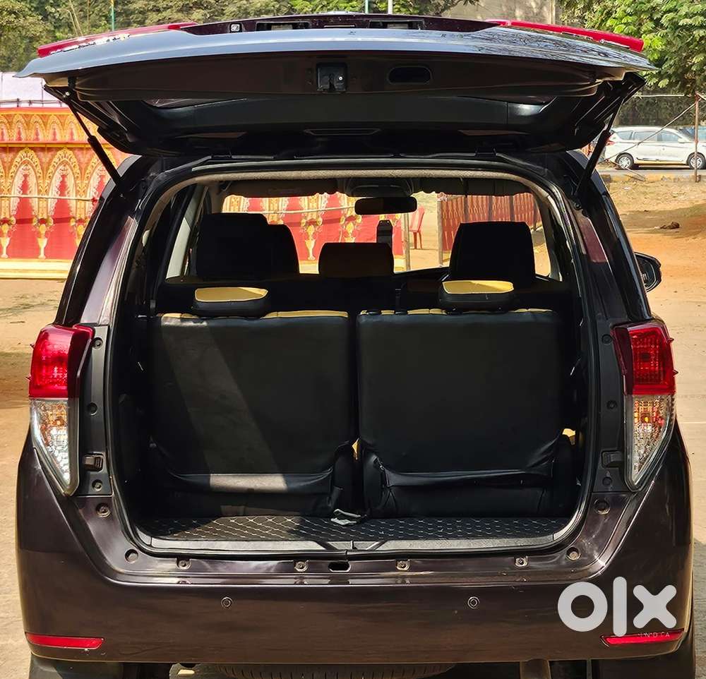 Toyota Innova Crysta