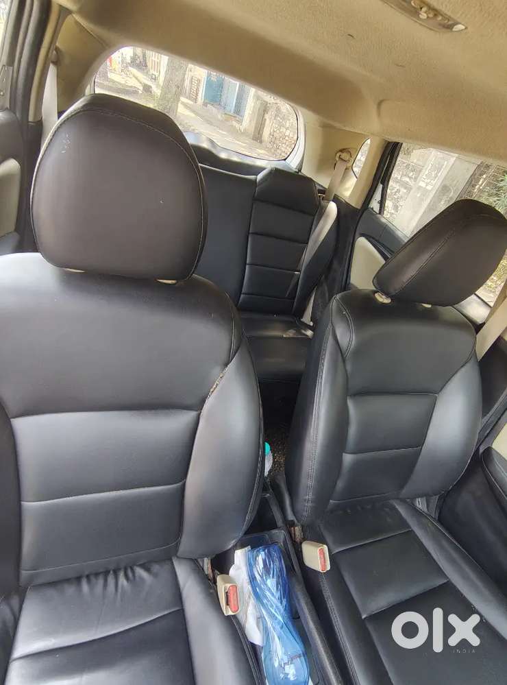 4-cylinder 99bhp 100ps 200nm Torque,,28 Mileage