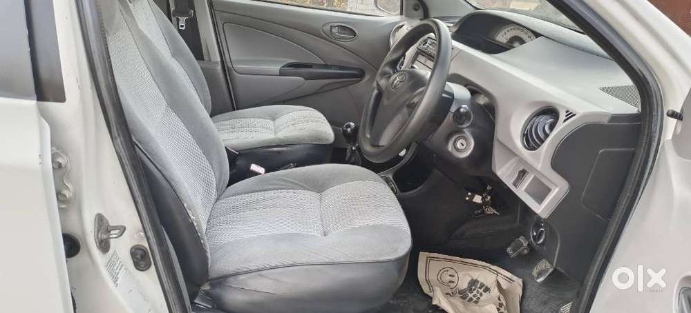 Toyota Etios G Exclusive, 2011, Petrol