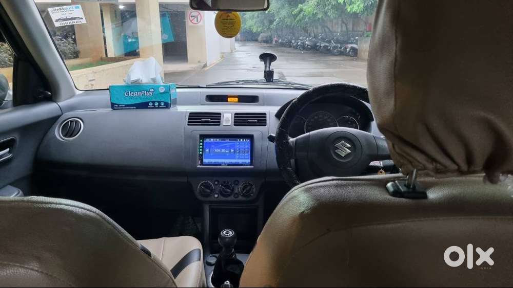 Maruti Suzuki Swift Vxi  2010  Petrol  Well Maintained  Pune