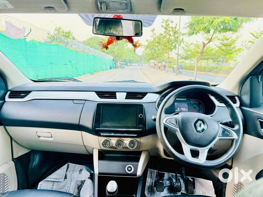 Renault Triber Rxz, 2021, Petrol