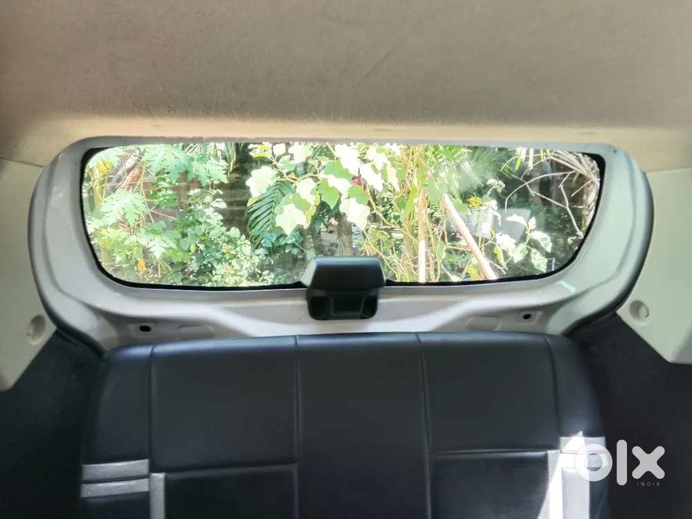 A Well Maintained 7 Seater Car With Smooth Condition