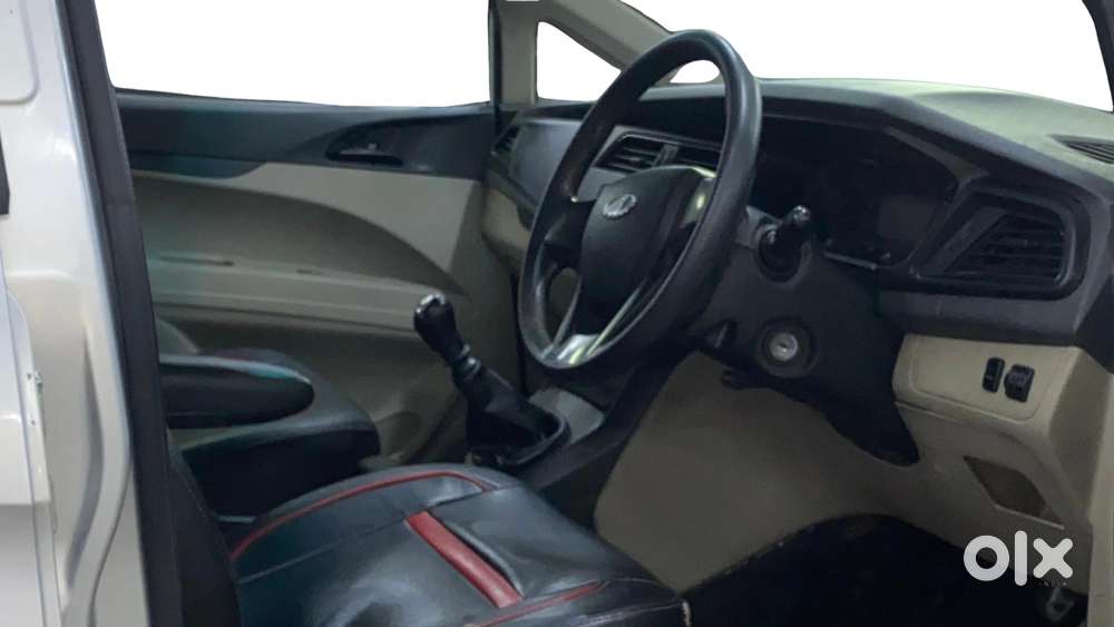 Mahindra Marazzo M2, 2018, Diesel