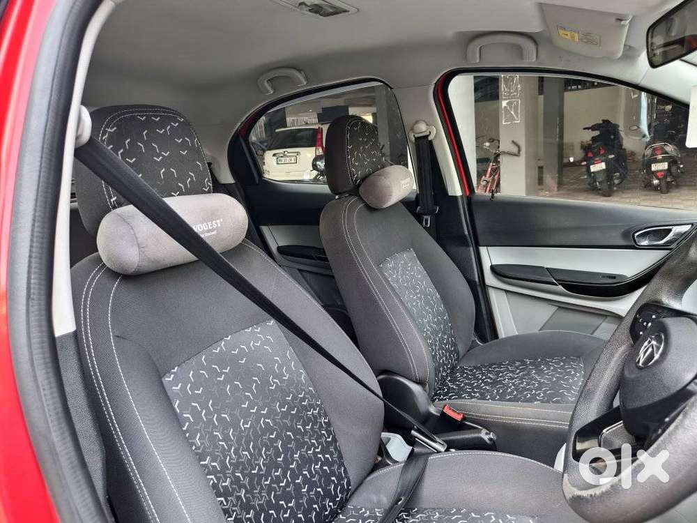 Tata Tiago 1.2 Revotron Xza, 2020, Petrol