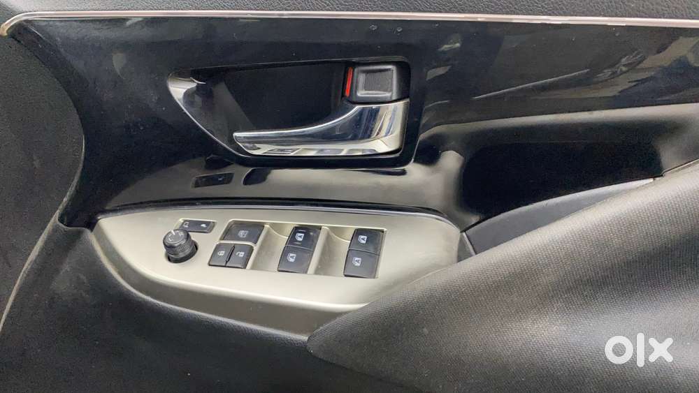 Toyota Innova Crysta [2020-ongoing] 2.7 Vx 7 Str, 2022, Petrol