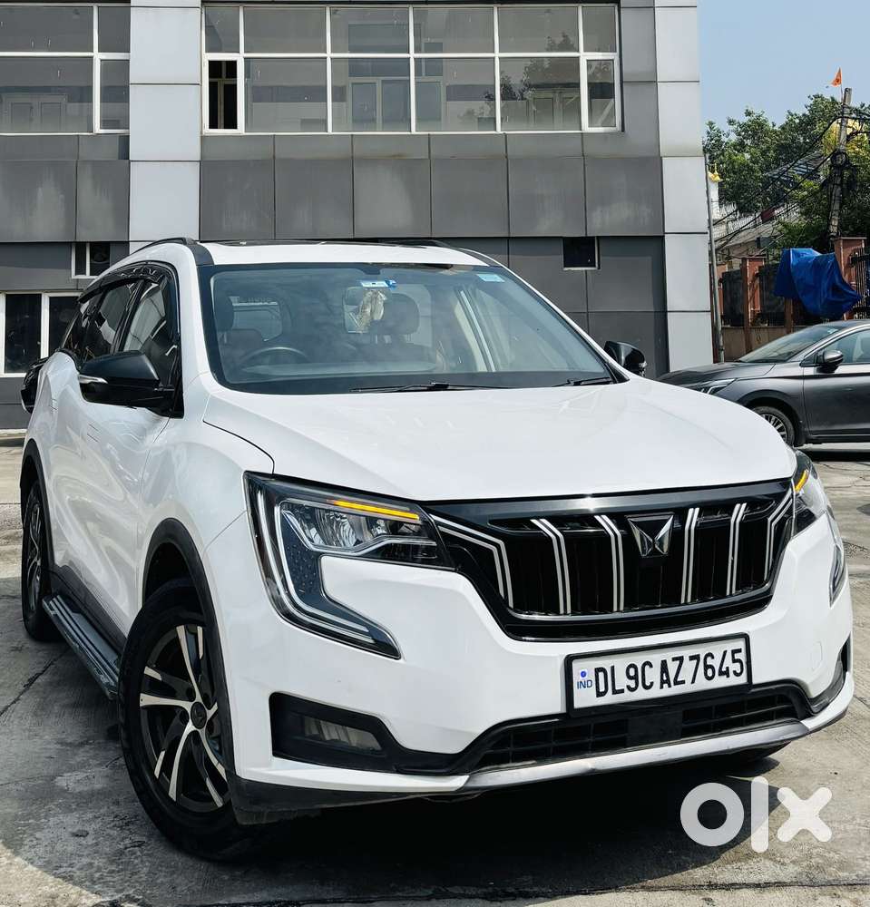 Mahindra Xuv700 2.0 Ax 5 Petrol Mt Str, 2022, Petrol