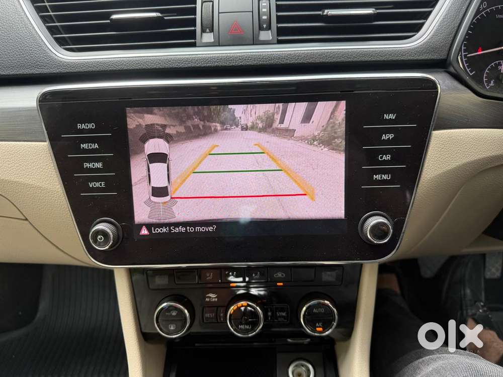 Skoda Superb Style 2.0 Tdi At, 2018, Petrol