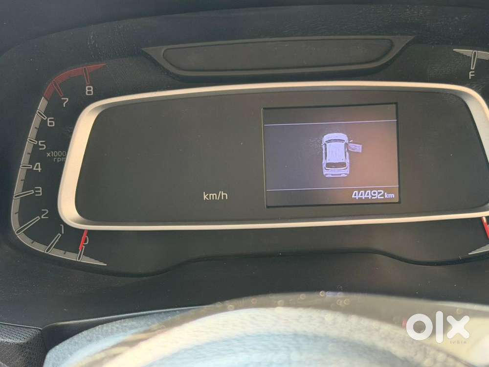 Kia Sonet Manual Petrol 2023
