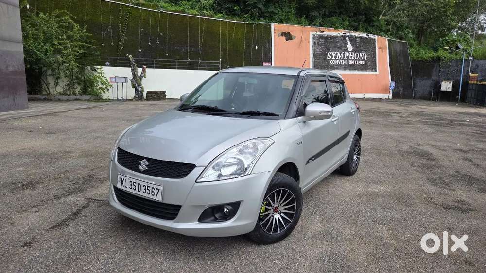 Show Room Service Good Condition Vechile