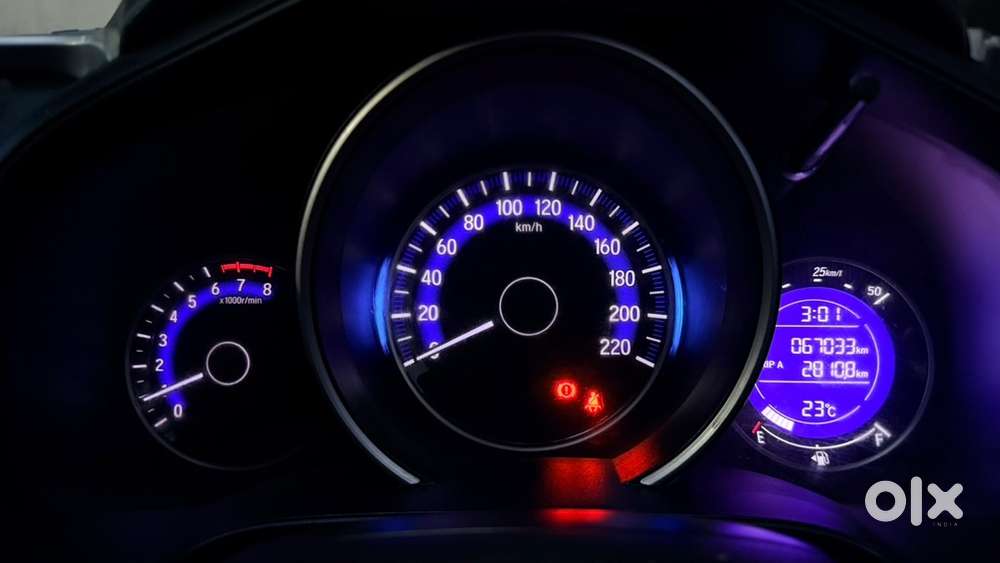 Honda Jazz 2015 Petrol Manual – Well Maintained  Urgent Sale
