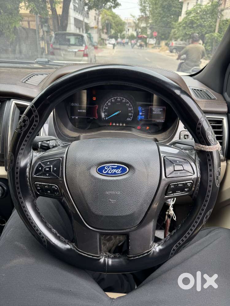 Ford Endeavour 3.2 Titanium At 4x4, 2016, Diesel