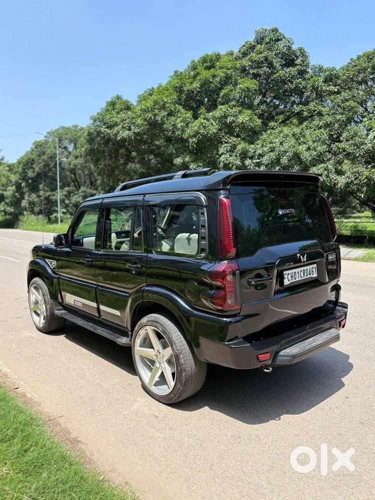 Mahindra Scorpio Classic 2.2 S 11 Mt 7 Str, 2023, Diesel