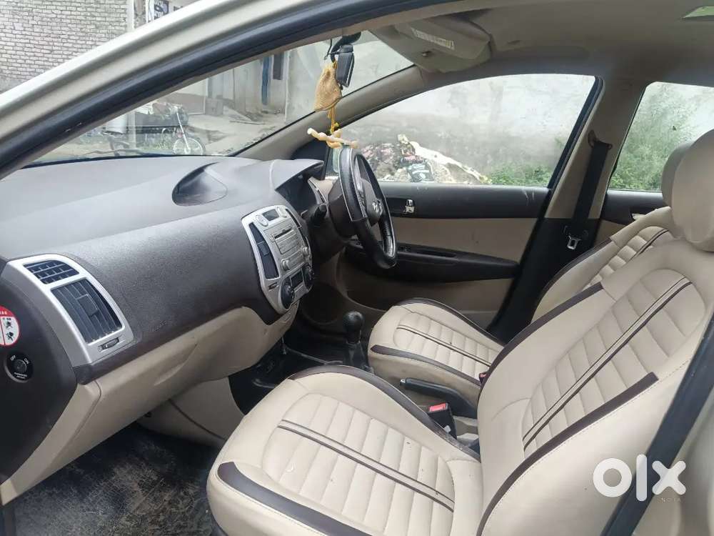 Hyundai I20 Asta 2011