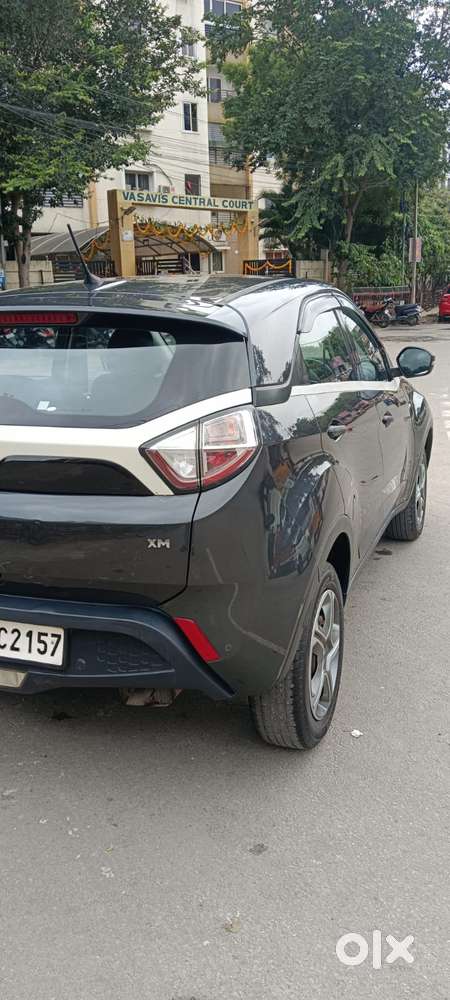 Tata Nexon 1.5 Revotorq Xm (s), 2018, Petrol