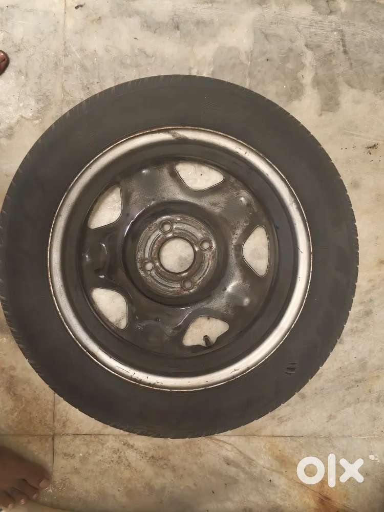 Chevrolet Beat Tire And Jack